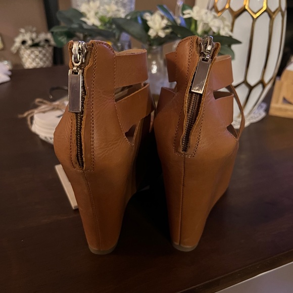 DV Dolce Vita Tan Leather Platform Gladiator Wedge Heel Shoes Sz 9 - Picture 4 of 6
